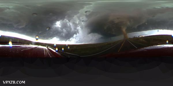 【360° VR】开车遇上恐怖龙卷风