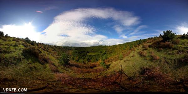 【360° VR】泳装海滩-360度视频